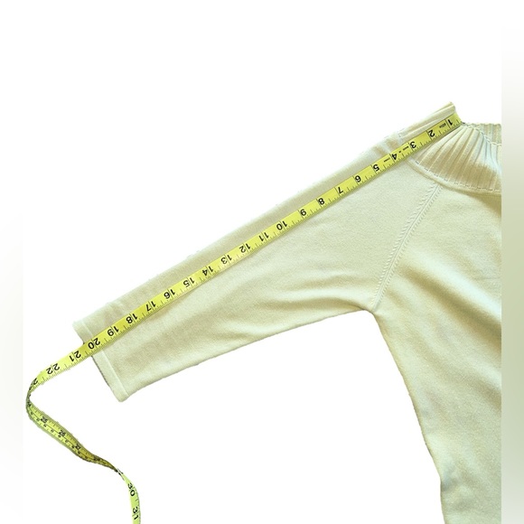 Ingredients Women’s Mock Neck Top - Picture 4 of 6